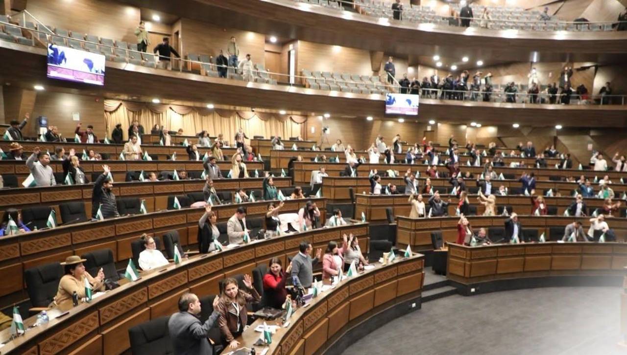 Primer año de gestión: Opositores cuestionan que Paz presente un informe escrito y no “dé la cara”