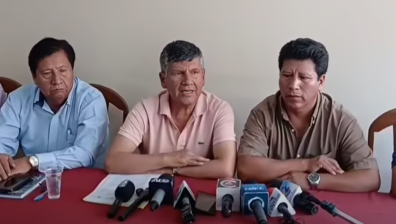 Cochabamba: Transportistas aceptan diálogo con el Gobierno y ratifican paro el martes si no se logra un acuerdo