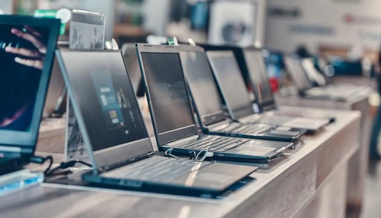 ¿Desde cuándo se aplica el “arancel cero” para celulares y computadoras? El Gobierno da una contundente respuesta