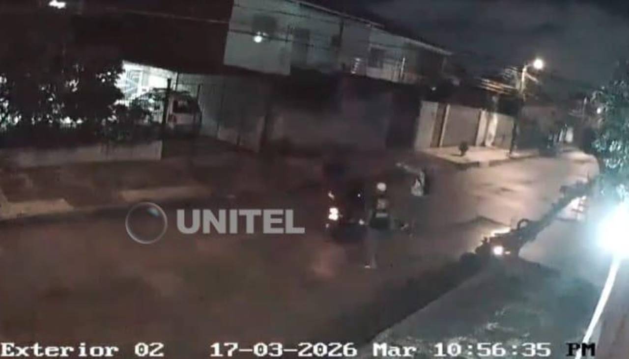 Tres delincuentes atracan a un hombre, se llevan su motocicleta y la ofrecen en redes sociales