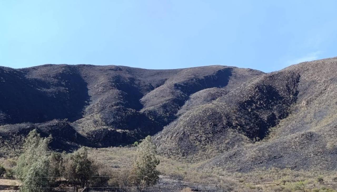 Defensa Civil reporta que el 30% del incendio en la Serranía de Sama fue controlado, pero aún existe sectores “críticos”