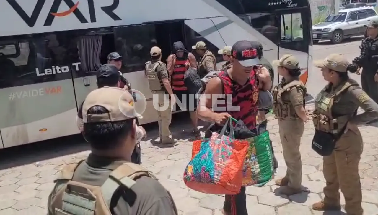 Arrestan a hinchas del Flamengo acusados de causar destrozos en un surtidor de Santa Cruz