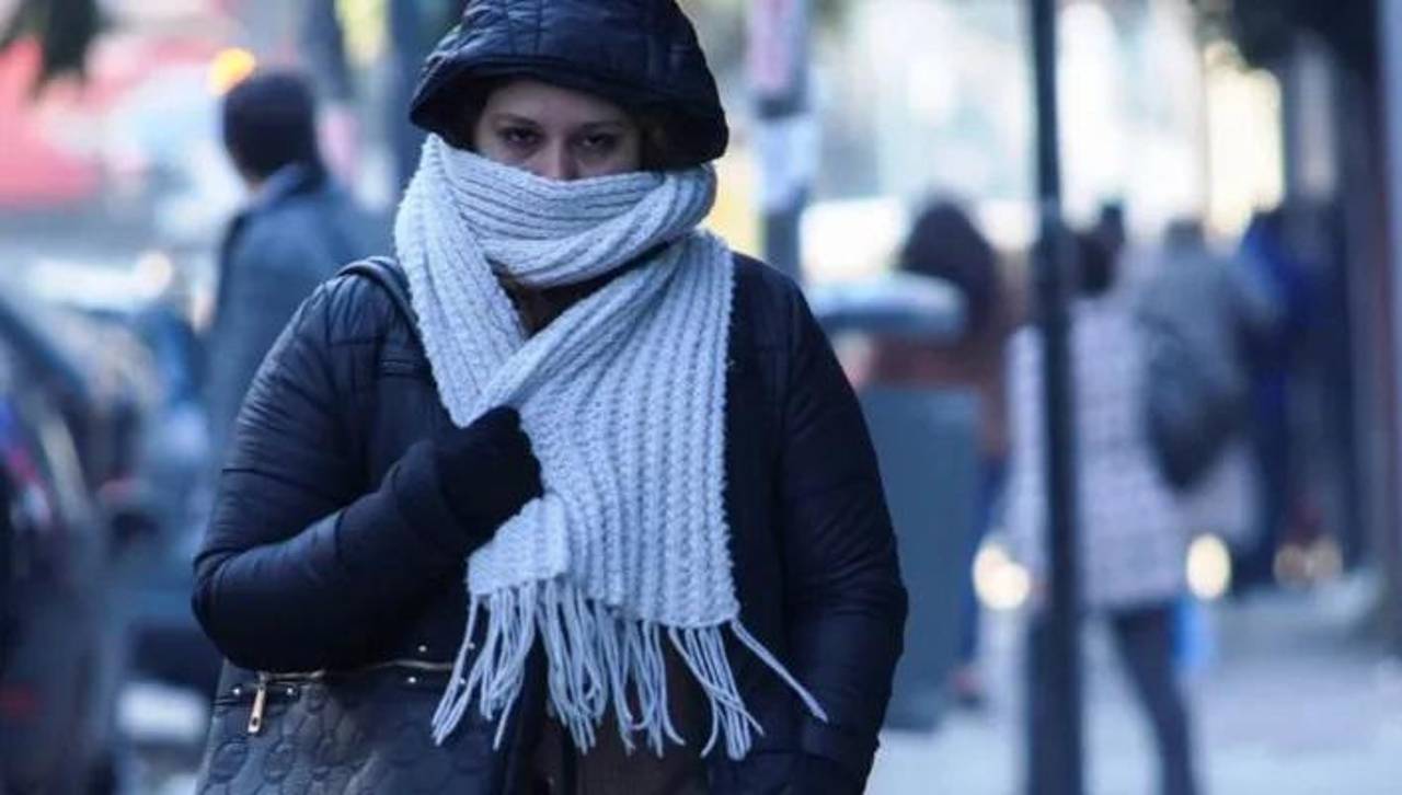 Educación aclara que aún no rige el horario de invierno en el país, pero hay tolerancia en zonas que registran frío