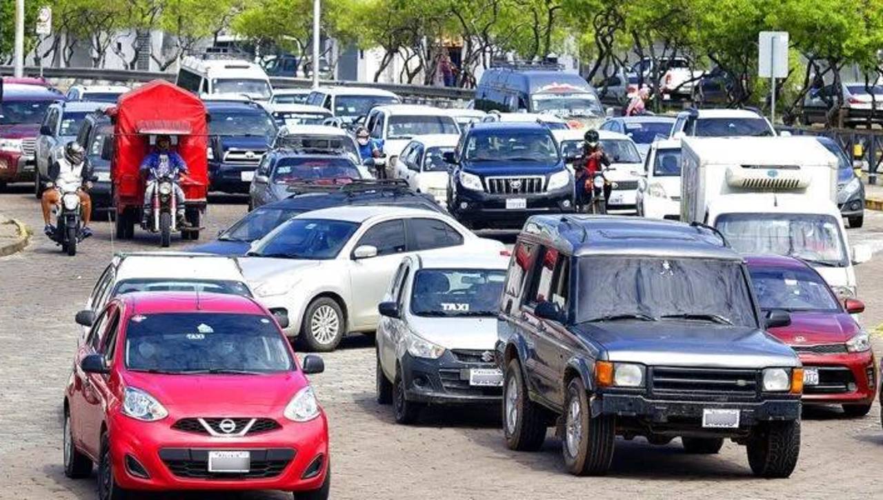 Alcaldía cruceña señala que auditoría identificó 45.000 vehículos y 30.000 patentes con rebaja irregular de impuestos