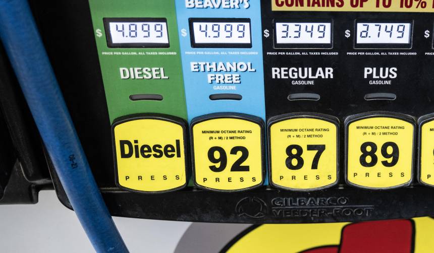 El petróleo sube tras promesa de Trump de librar una “guerra económica” contra Irán