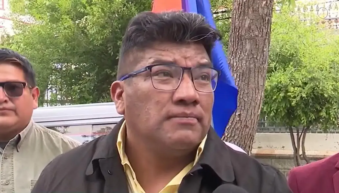 Dirigente del MIR dice que pretenden participar en las subnacionales y que buscarán recursos para pagar la multa