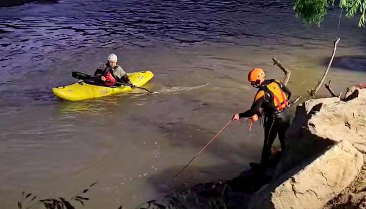 Hallan cuerpo de adolescente boliviano que estaba desaparecido en un río de Chile 