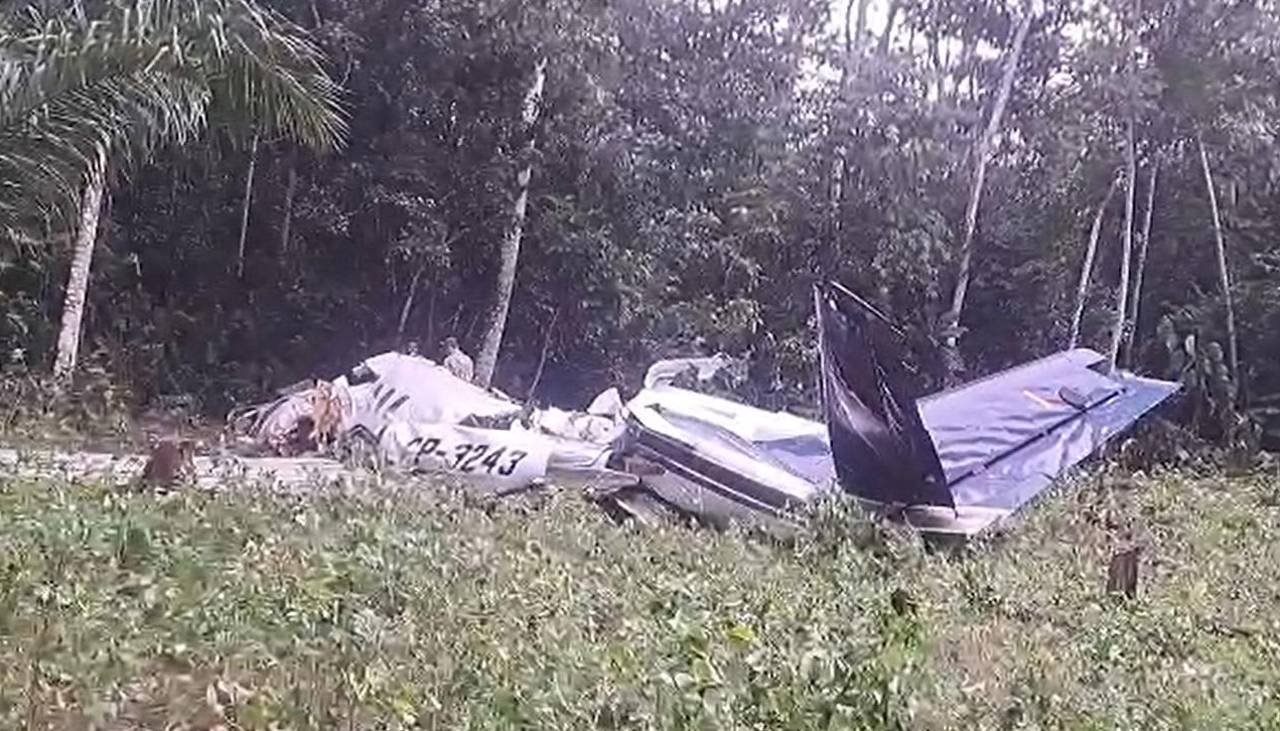 Sale a la luz video que muestra cómo quedó la aeronave caída en Cochabamba