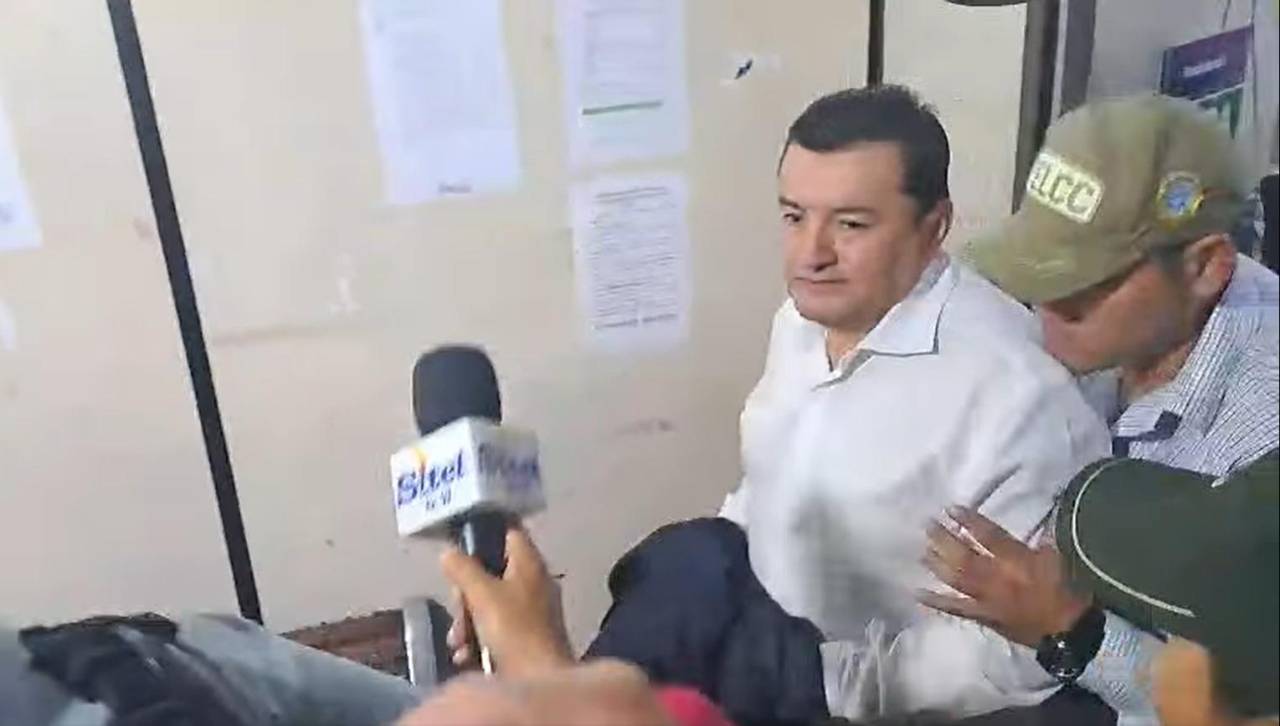 Determinan 100 días de detención preventiva para el alcalde Jhonny Fernández por el caso pavimento 