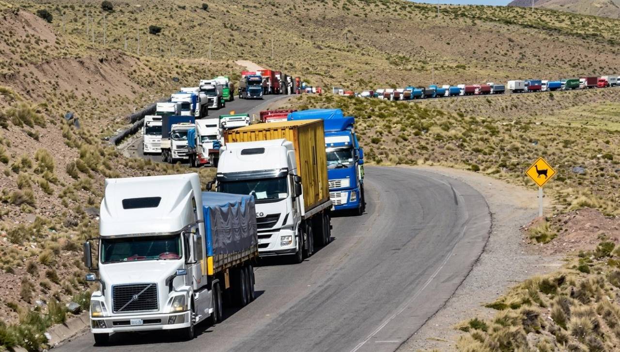 Transporte cooperativizado de Cochabamba se retira de la reunión con el Gobierno y anuncian medidas 