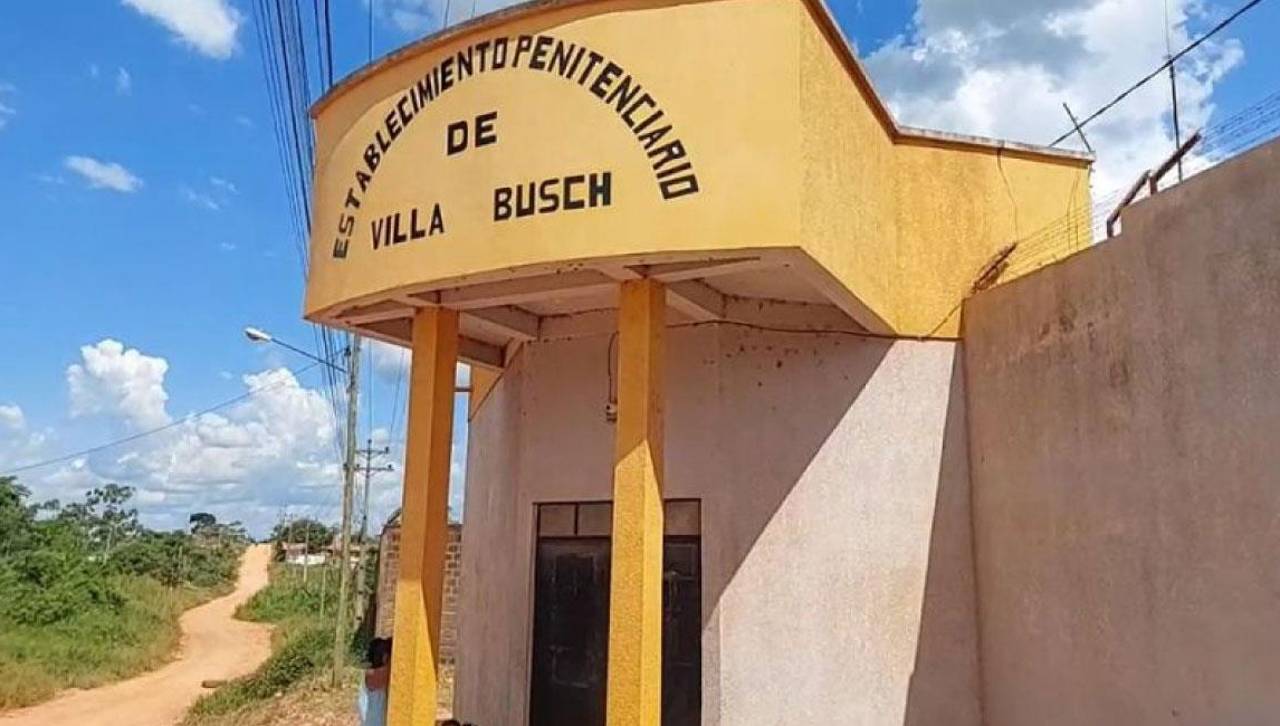 Privado de libertad escapa tras atacar a escolta policial y con ayuda de dos personas en un vehículo