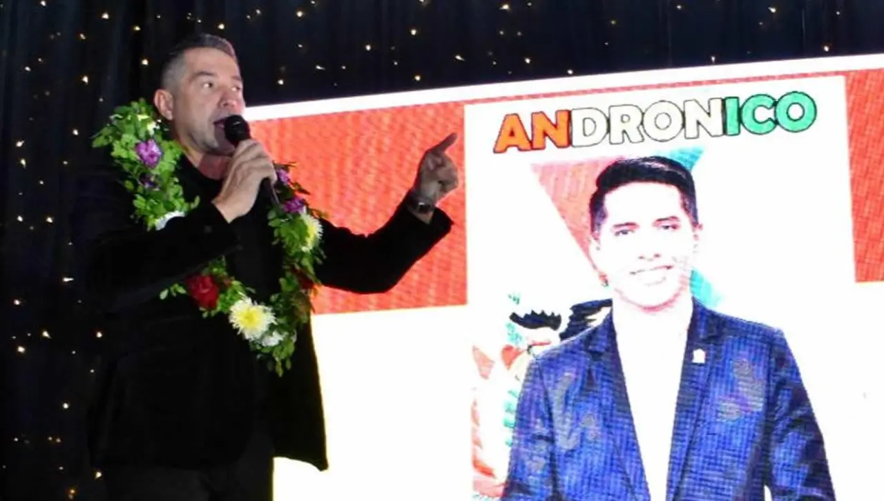 Mario Cronenbold ya no es jefe de campaña de Andrónico, informa Alianza Popular