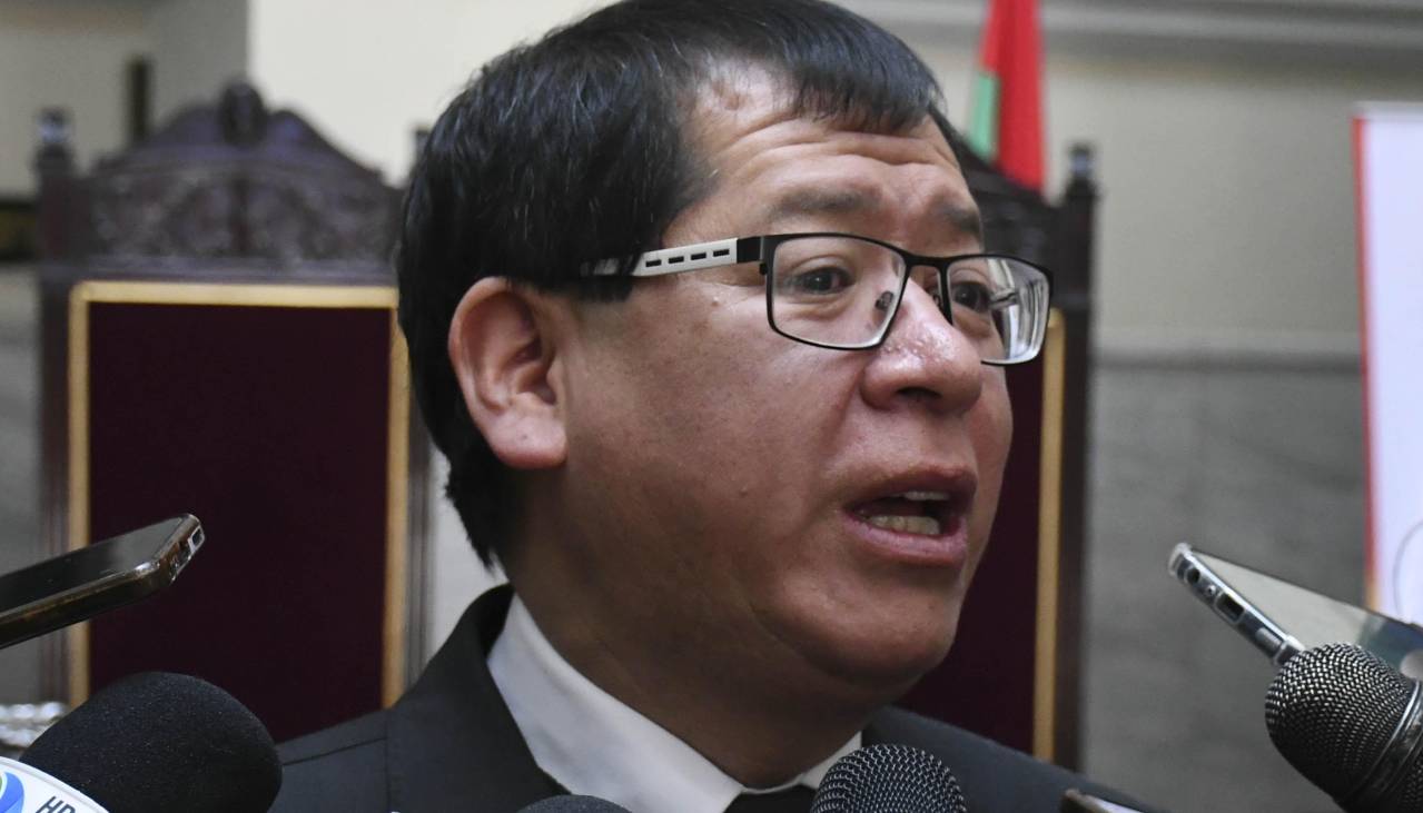 Fiscalía abre investigación por uso indebido de bienes contra el expresidente del TDJ de La Paz