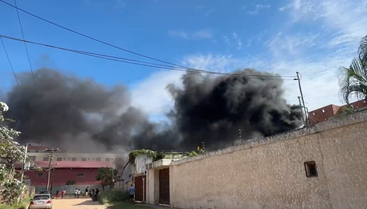 Reportan un incendio cerca de la carretera a Cotoca