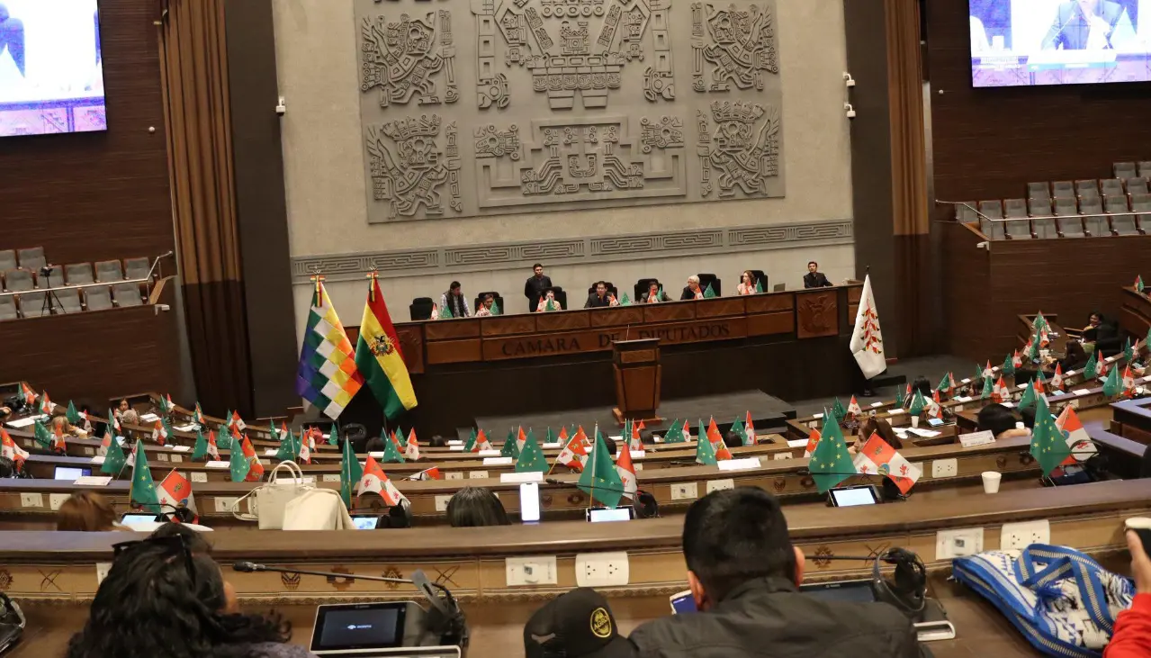 Diputados convocan a sesión para tratar la ley de selección, elección y designación de vocales del TSE