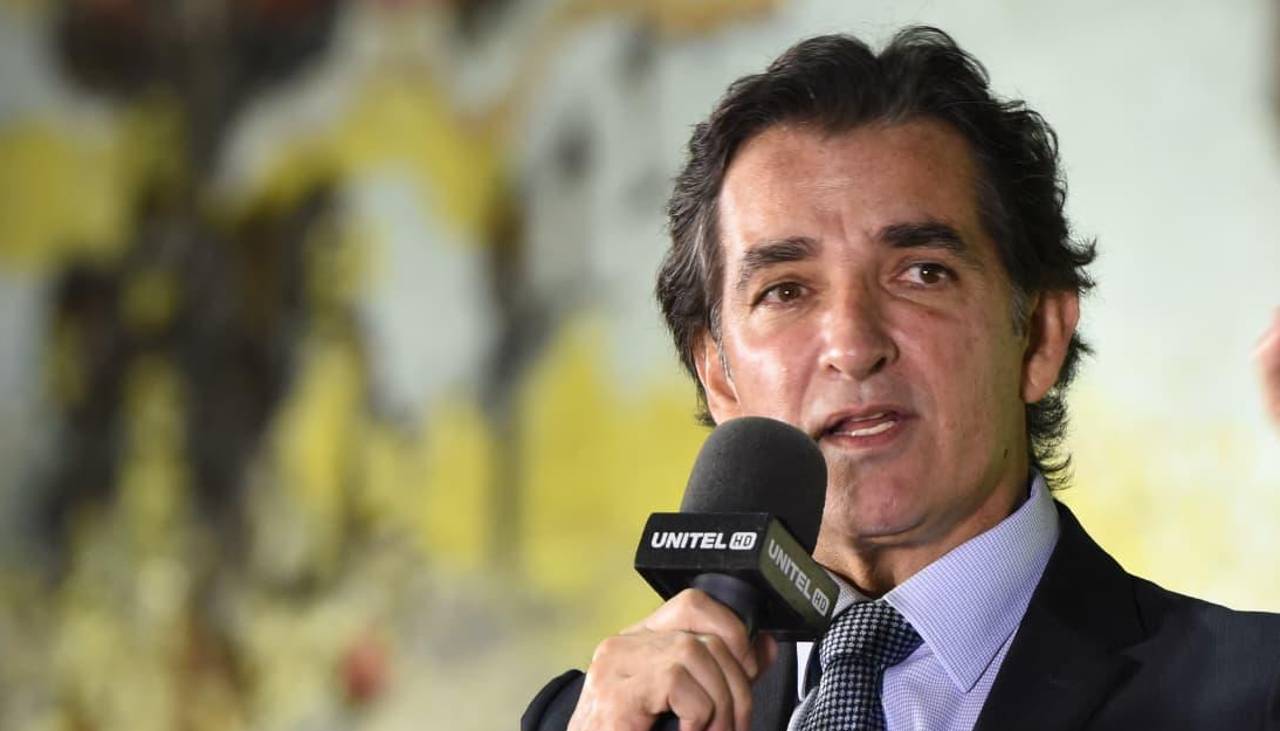 Semáforos inteligentes, digitalización de trámites e inversión pública, los desafíos que asume el alcalde Saavedra