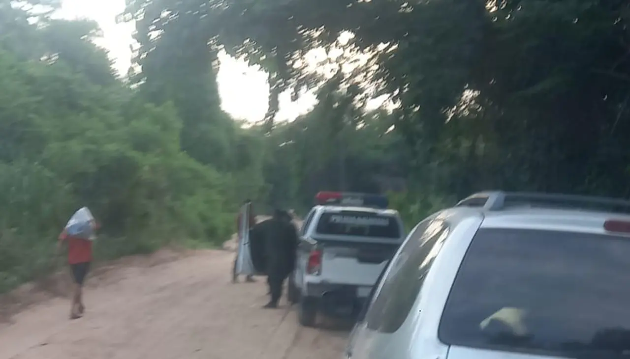 Hallan muerto a un hombre en el Cordón Ecológico y vecinos dicen que el cuerpo fue llevado al lugar