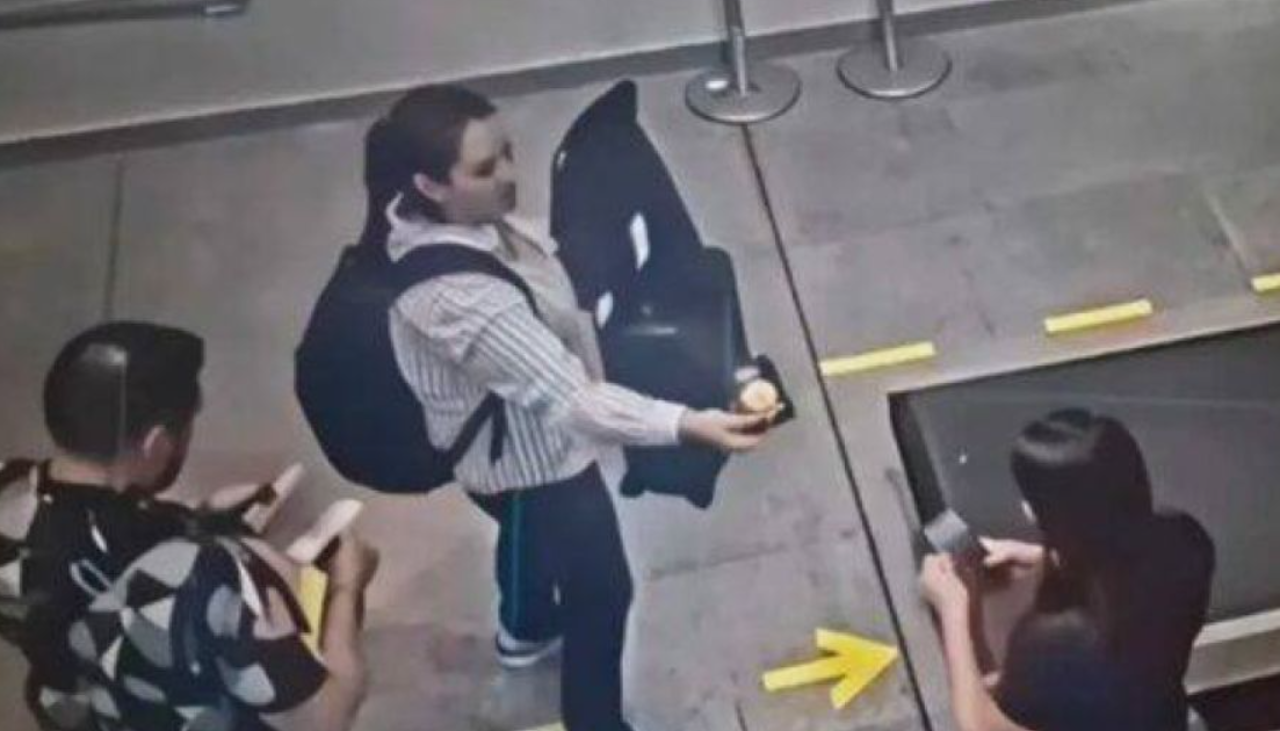 Caso maletas: Acompañante extranjero de exdiputada dejó el país al día siguiente del arribo del vuelo, dice ministro Oviedo