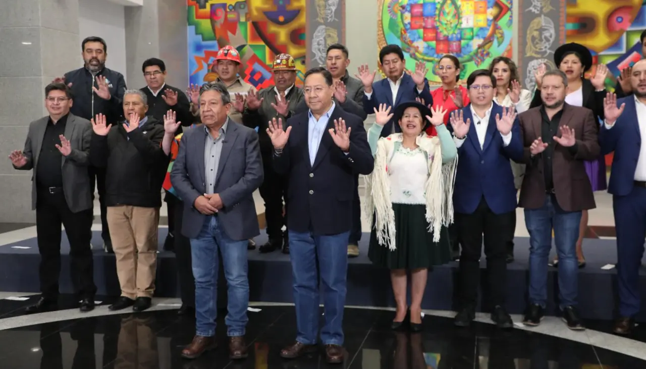 “Pido disculpas por nuestros errores”: Arce se despide y dice que su Gobierno deja cinco legados