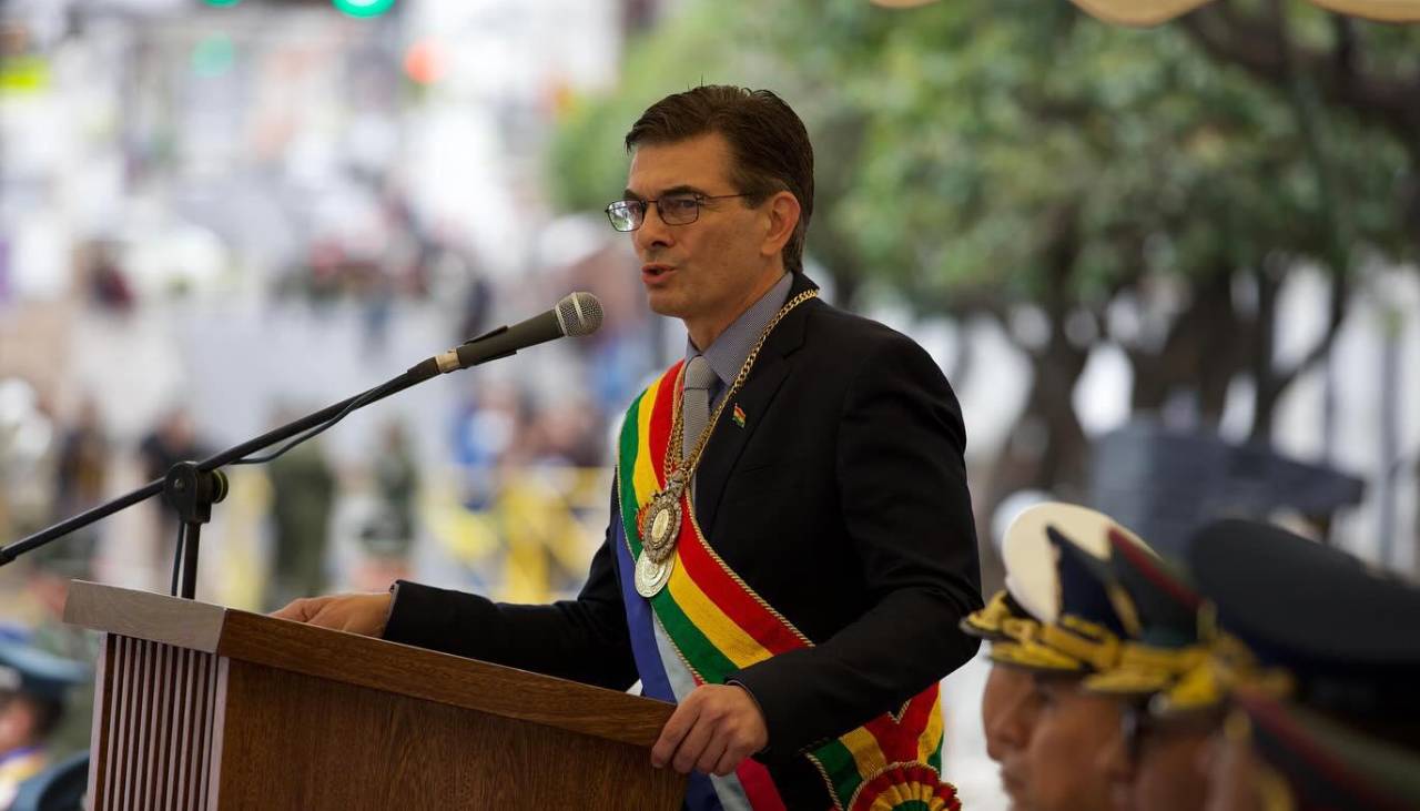 Paz: “Las FFAA tienen que depender de sus propios procesos y fuentes económicas”