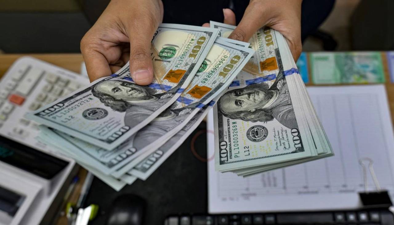 Cotización oficial del dólar persiste con tendencia a la baja: ¿Cuál es el precio para este martes? 