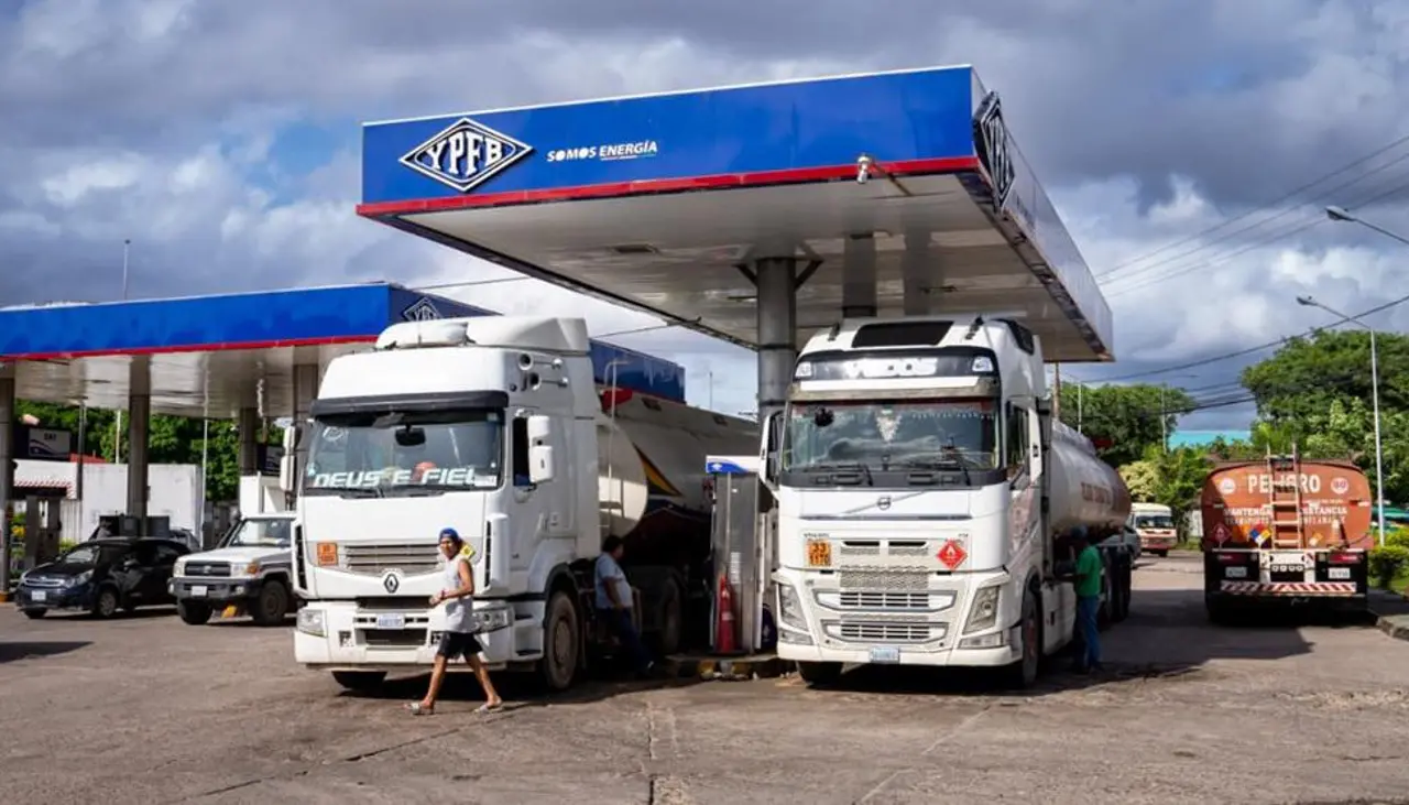 Renuncia de presidenta de YPFB genera más incertidumbre en torno al abastecimiento de diésel, según Anapo