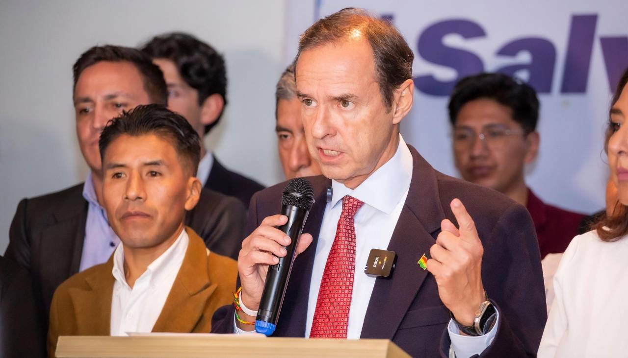 Tuto sobre el crédito del FMI: “Es un paso correcto, aunque más pequeño y mucho más tardío que el que planteamos”