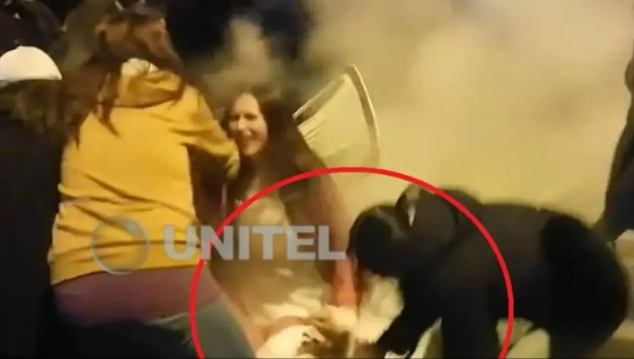 Niña que sufrió quemaduras estaba vendiendo té con té con su mamá; una avalancha provocó el accidente 