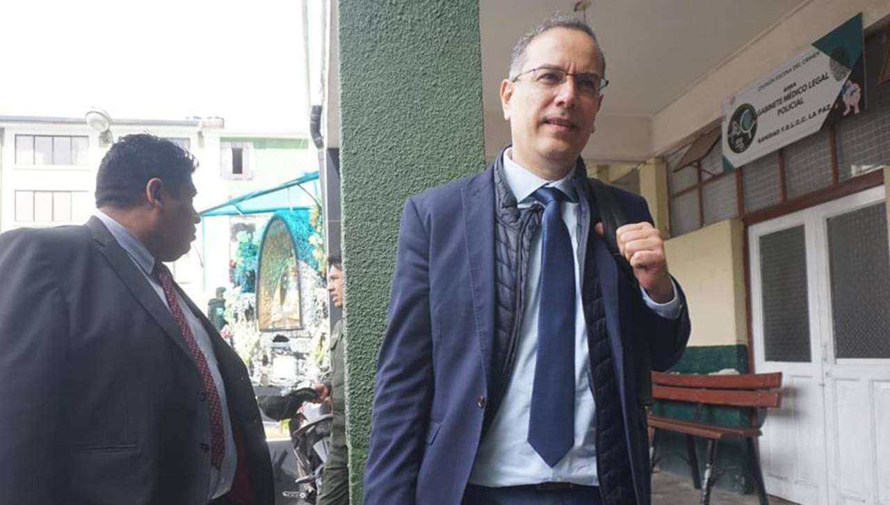 Yussef Akly reaparece y se presenta a declarar por dos casos relacionados a YPFB