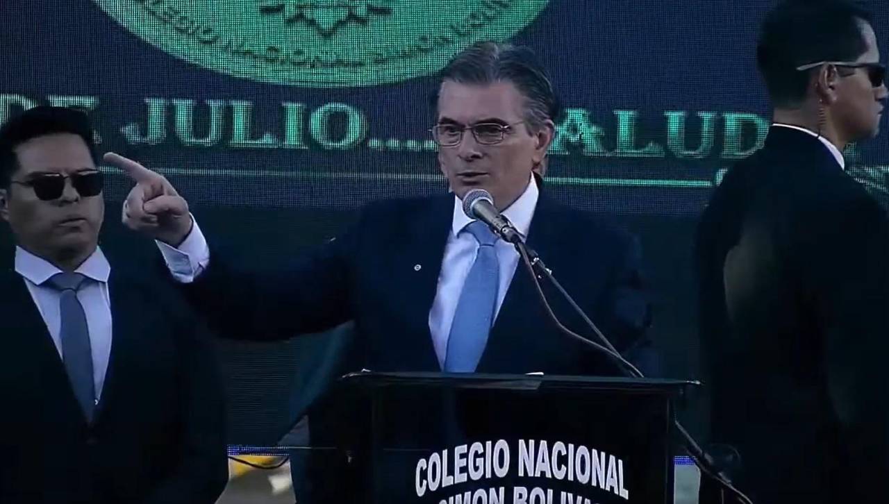 “No importa si son de izquierda o derecha”: Paz apela a la unidad parlamentaria para aprobación de leyes