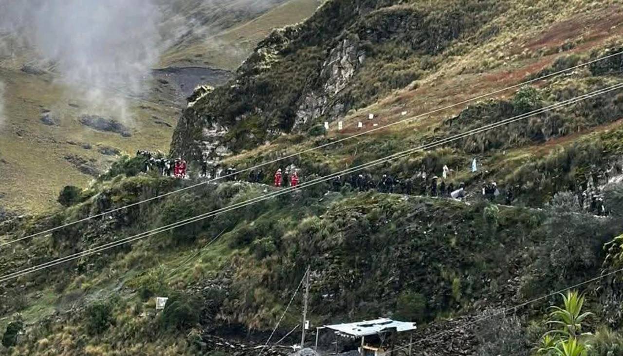 La Paz: Un policía herido de bala deja la emboscada con explosivos y armas en operativo minero en Sorata