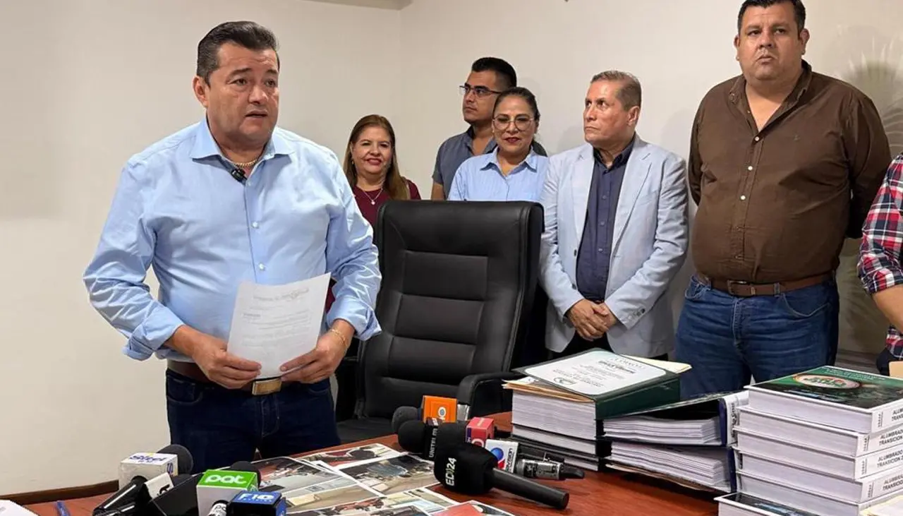 “Han desaparecido los secretarios y el alcalde”: Comisión califica de fracaso el proceso de transición
