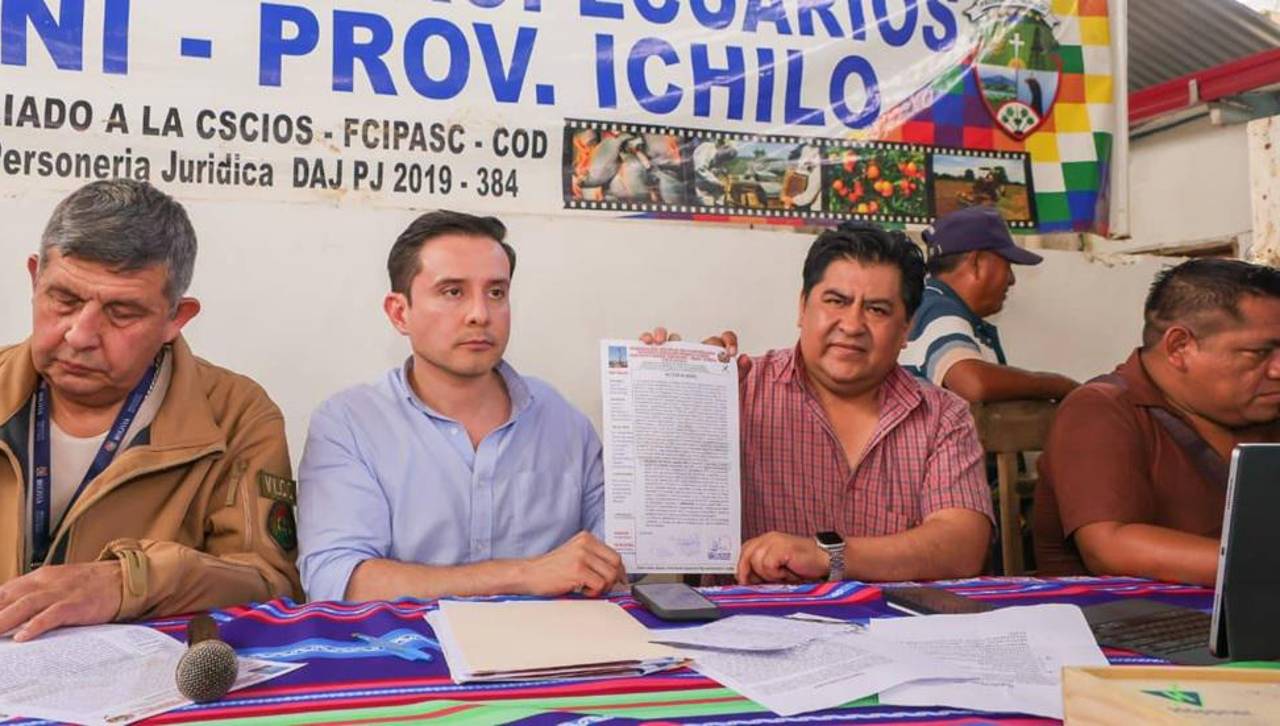 Ante amenaza de bloqueo, Gobierno dice que avanza en la abrogación del decreto de arancel cero para la soya