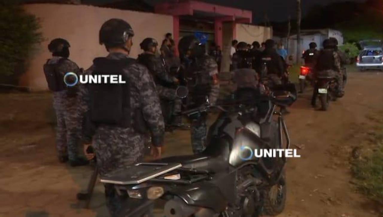 Vecinos de la Villa Primero de Mayo denuncian que pandillas rondan en motocicletas y una camioneta