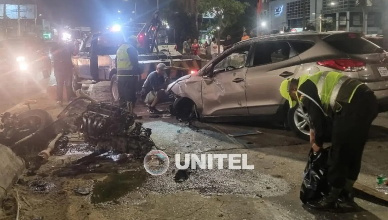 Santa Cruz: Vehículo se estrella en un viaducto de la avenida Cristo Redentor