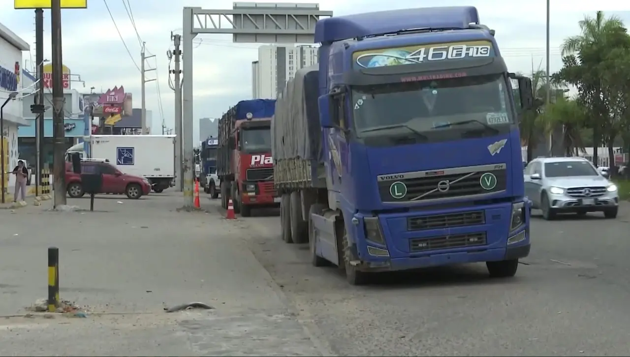 Transporte pesado: Decreto del diésel no resolvió el desabastecimiento, solo trajo especulación