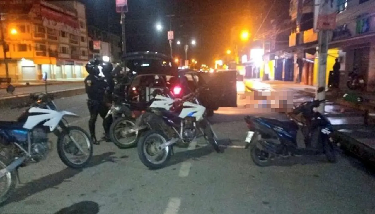 Masacre en los exteriores de una discoteca deja ocho muertos en Ecuador