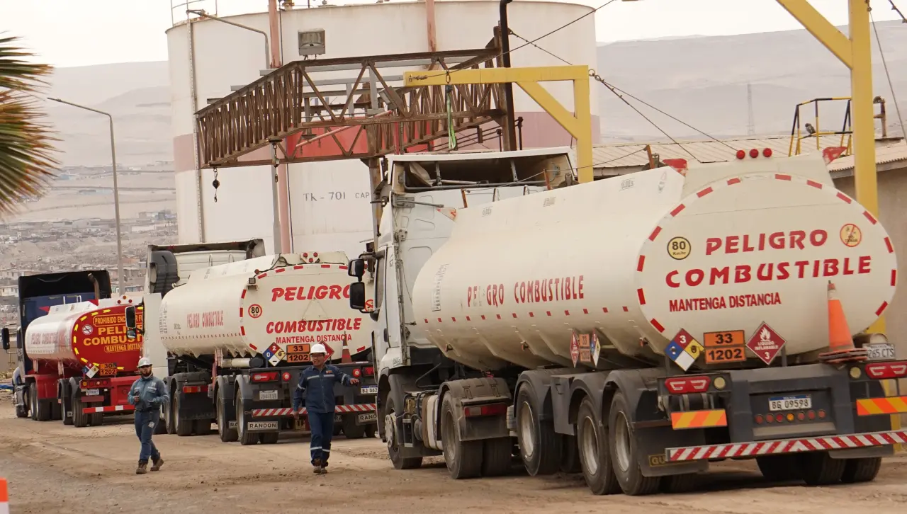 Entre enero y junio, Bolivia pagó más de $us 1.000 millones por la importación de combustibles, según el BCB