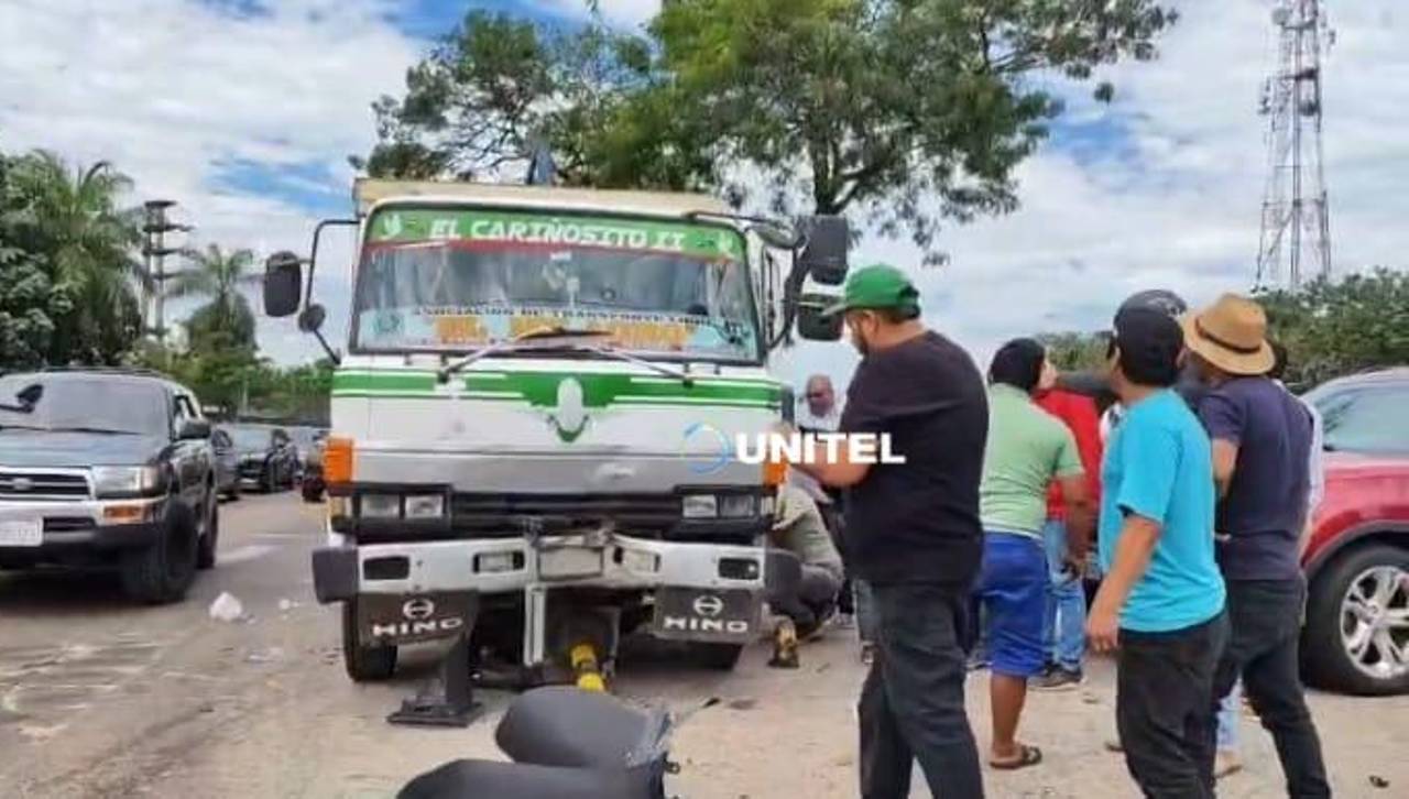 Conductor que atropelló a una mujer y su hija dice que fallaron los frenos de su vehículo