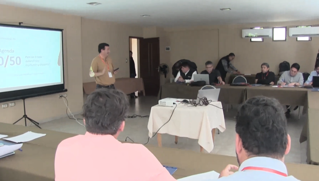“Han mostrado una señal de unidad”, dice secretario tras reunión con representantes municipales de ciudades capitales y El Alto