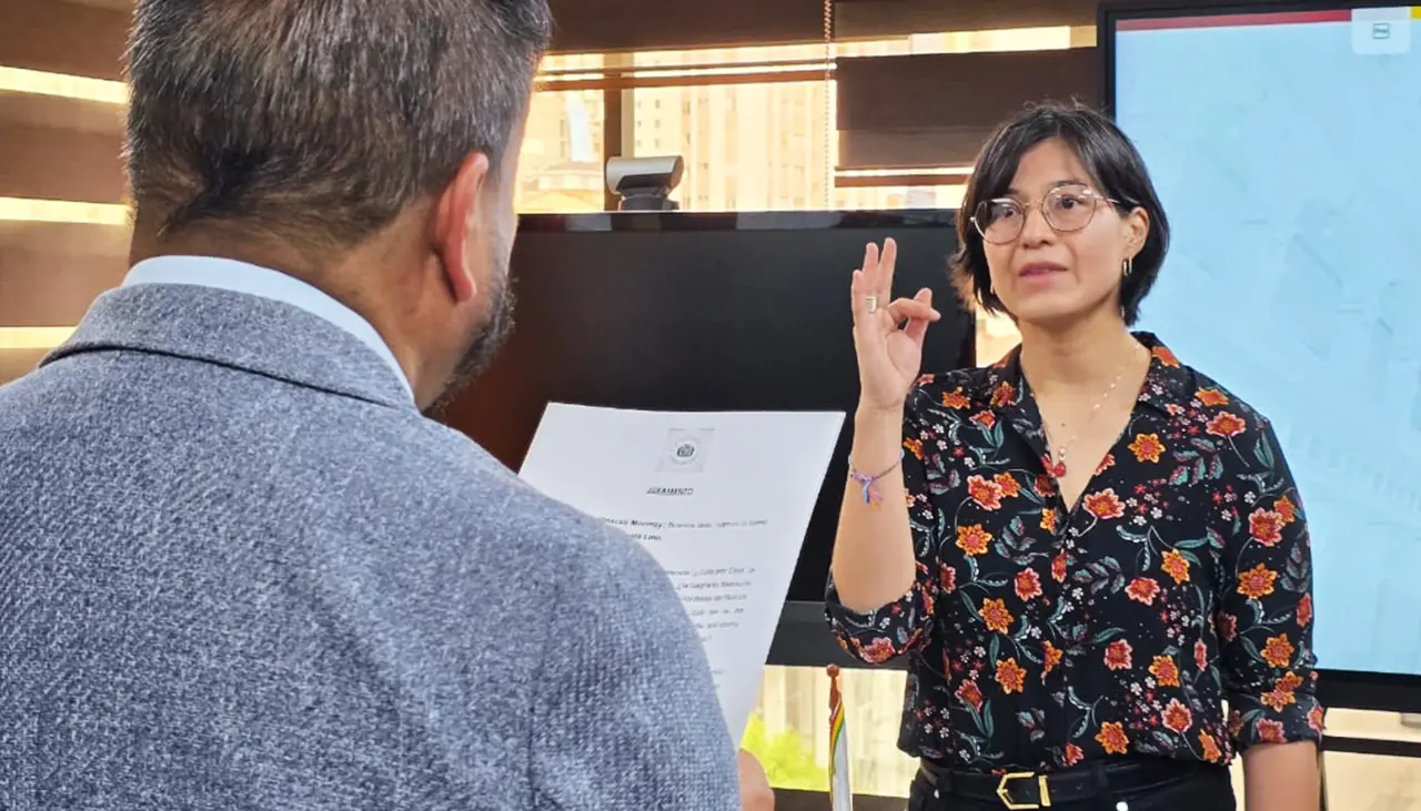 Suman críticas y pedidos de destitución de la directora de la ANH; ella se defiende y niega vínculos con el MAS