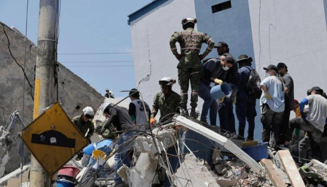 EE.UU. envía rescatistas para apoyar a regiones de Colombia golpeadas por el sismo