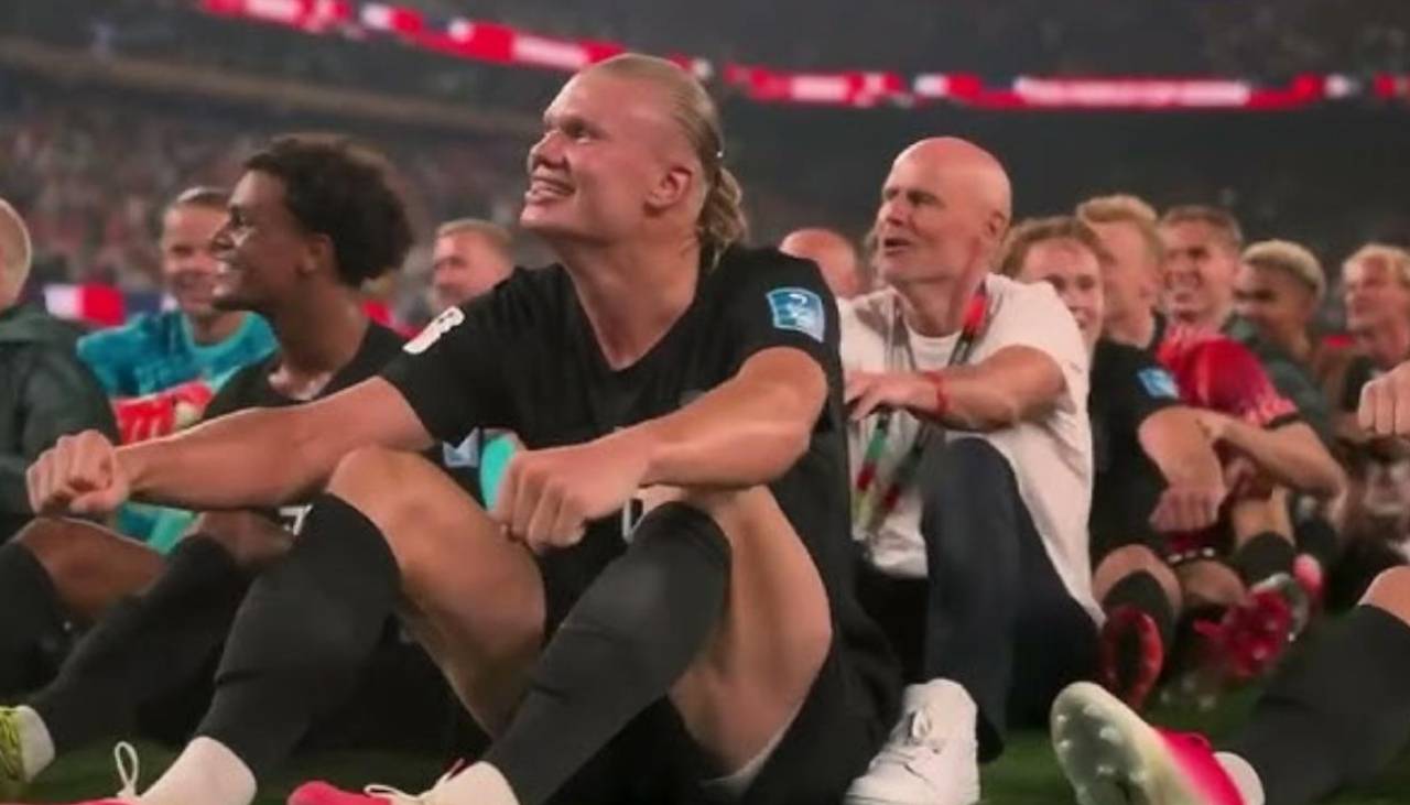 Noruega venció a Senegal y celebró su pase con el tradicional “remo vikingo”
