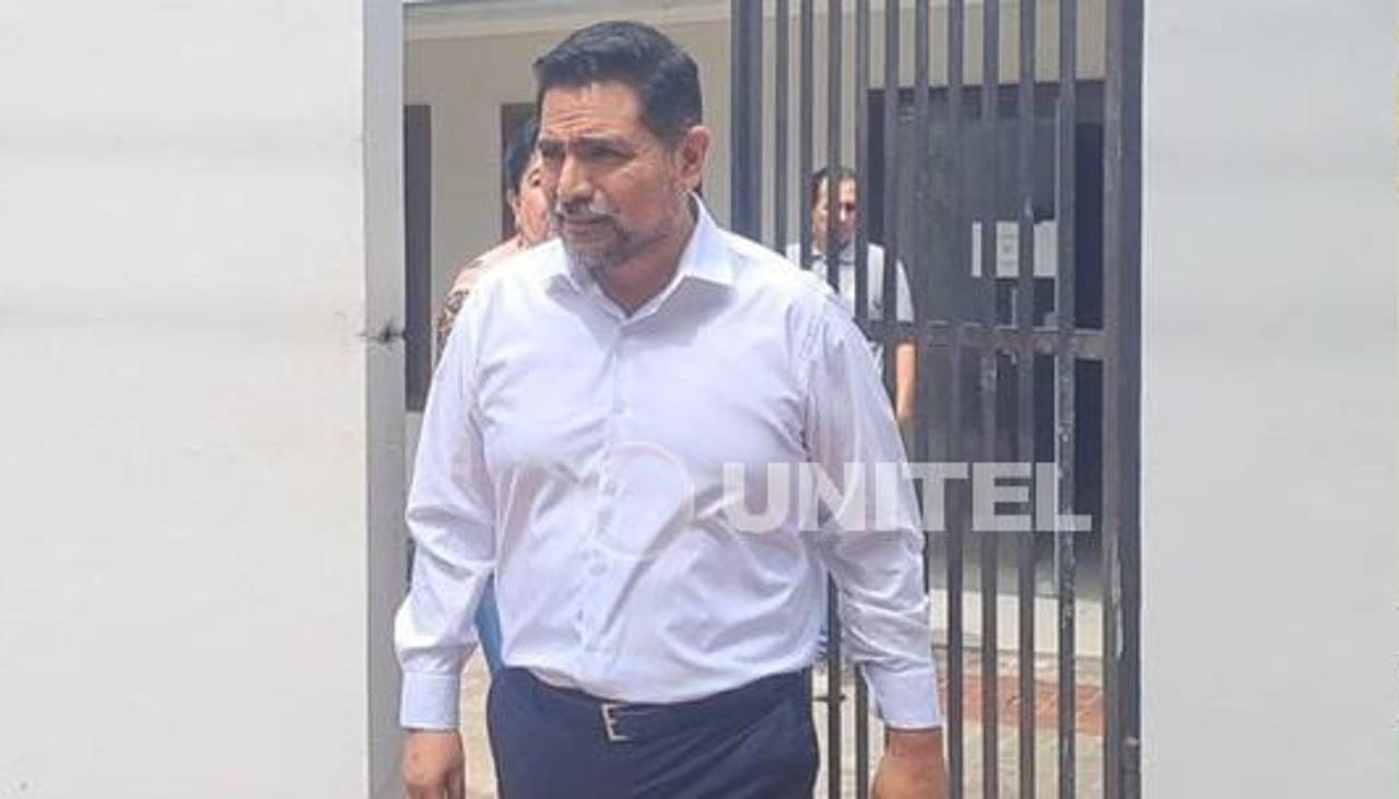 Aprehenden a pastor evangélico acusado de estupro tras abstenerse de declarar