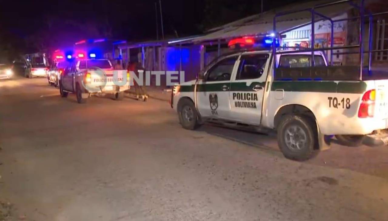 Tras clásico cruceño, la Policía realiza patrullaje, sin arrestos, en la zona en la que se suelen enfrentar barrabravas