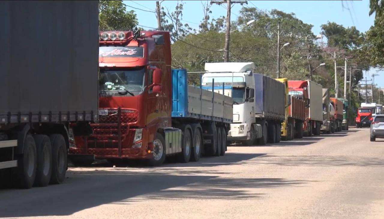 “Tenemos que hacerlo todos”: Cívicos destacan importación de diésel del sector agropecuario de Cochabamba