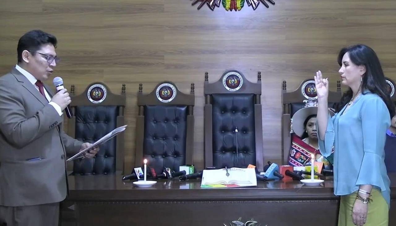 Ante cese de prorrogados, TCP posesiona a Paola Prudencio como nueva presidenta