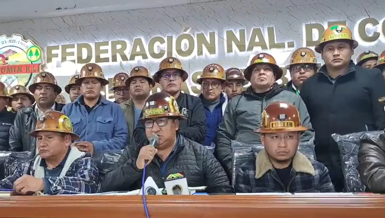 Ultimátum de cooperativas mineras al Gobierno: Dan plazo de 72 horas para solucionar la falta de combustible