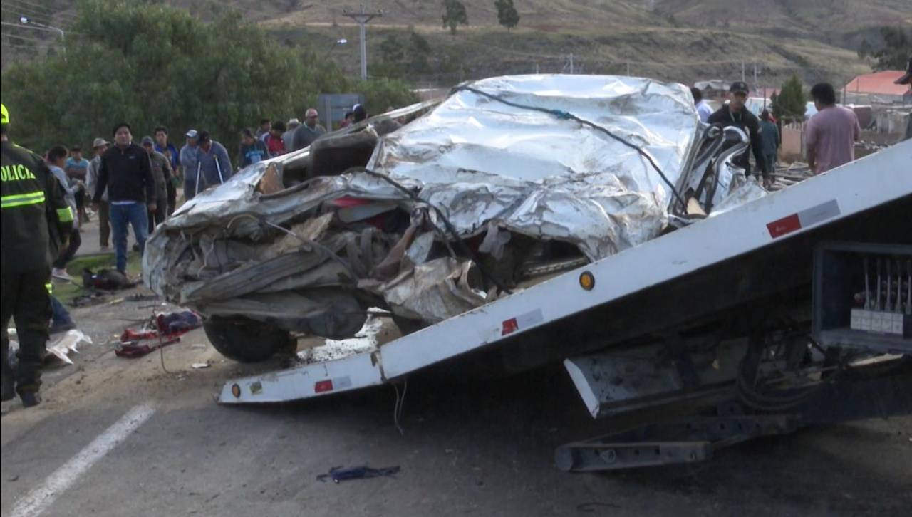 Sube a cinco la cifra de fallecidos en el accidente múltiple en la carretera entre Cochabamba y Santa Cruz