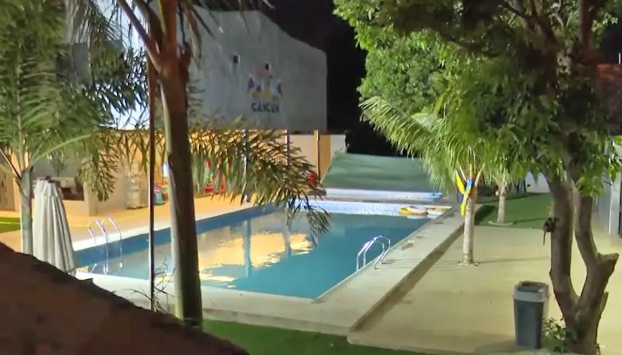 Hombre muere ahogado en la piscina de un balneario, su familia denuncia que fue por falta de auxilio